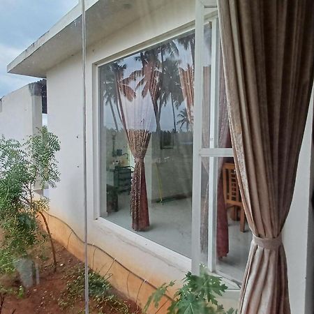 Shi'S Unique & Private 180 Degree Glass House In Pollachi Exterior photo